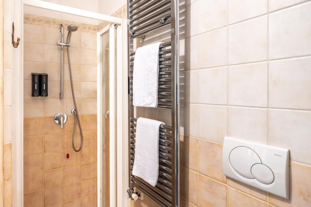 Apartamento Colonne'S Nest - Cozy And Silent With Ac Milán Exterior foto
